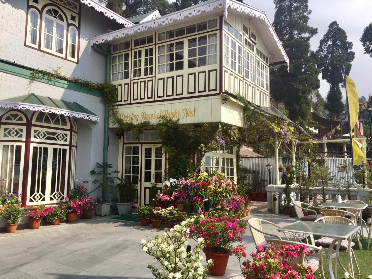 Dekeling Resort At Hawk'S Nest Darjeeling  Exterior foto